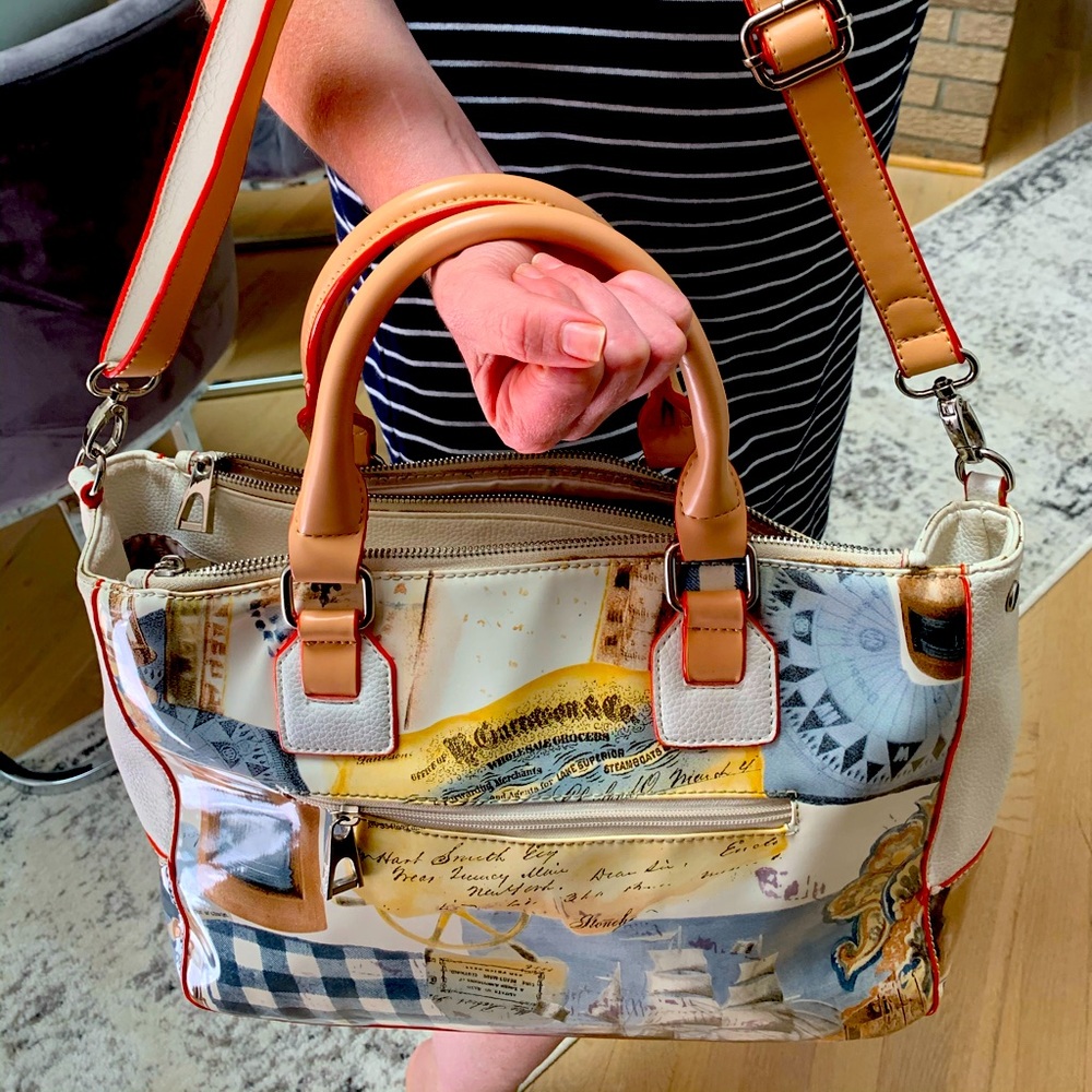Large and roomy handbag purchased in Mikonose